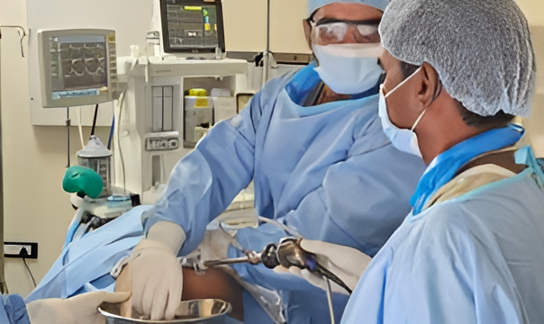 DR.NAVEEN LAP SURGEON